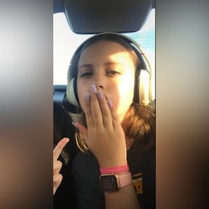 Meet your Posher, Whitney